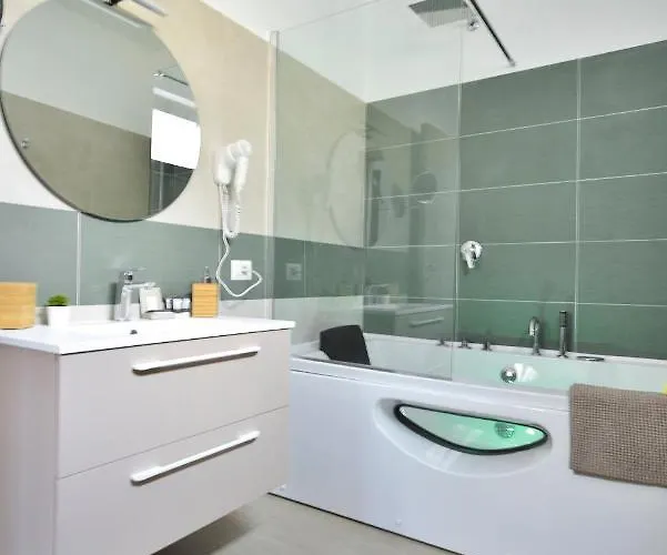 Romantic Room Con Vasca Idromassaggio