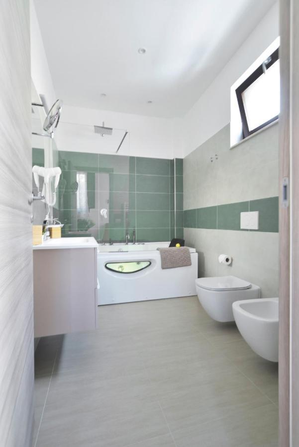 Holiday home Romantic Con Vasca Idromassaggio